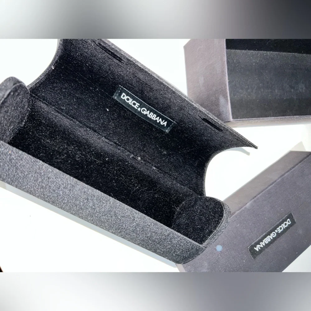 Dolce&Gabbana eyes cat sunglasses Case